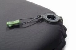 Exped SIM Comfort 7.5 LW Zelfopblazende Slaapmat -Bo-Camp Verkoop 1267 1900 6183 sim comfort valve in close 5472x3648 1