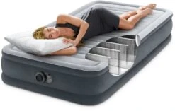 Intex Comfort Plush Luchtbed - Eenpersoons - Ingebouwde Elektrische Pomp 14 Intex Comfort Plush Luchtbed - Eenpersoons - Ingebouwde Elektrische Pomp -Bo-Camp Verkoop 1320 1900 67766 inuse 2023 300