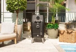 Everdure 4K Houtskool Barbecue Met Beschermhoes - Mat Zwart -Bo-Camp Verkoop 9312646033740 6 copy