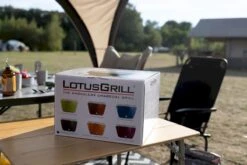 LotusGrill XL Hybrid Houtskoolbarbecue - Rood 17 LotusGrill XL Hybrid Houtskoolbarbecue - Rood -Bo-Camp Verkoop doos lotusgrill 4